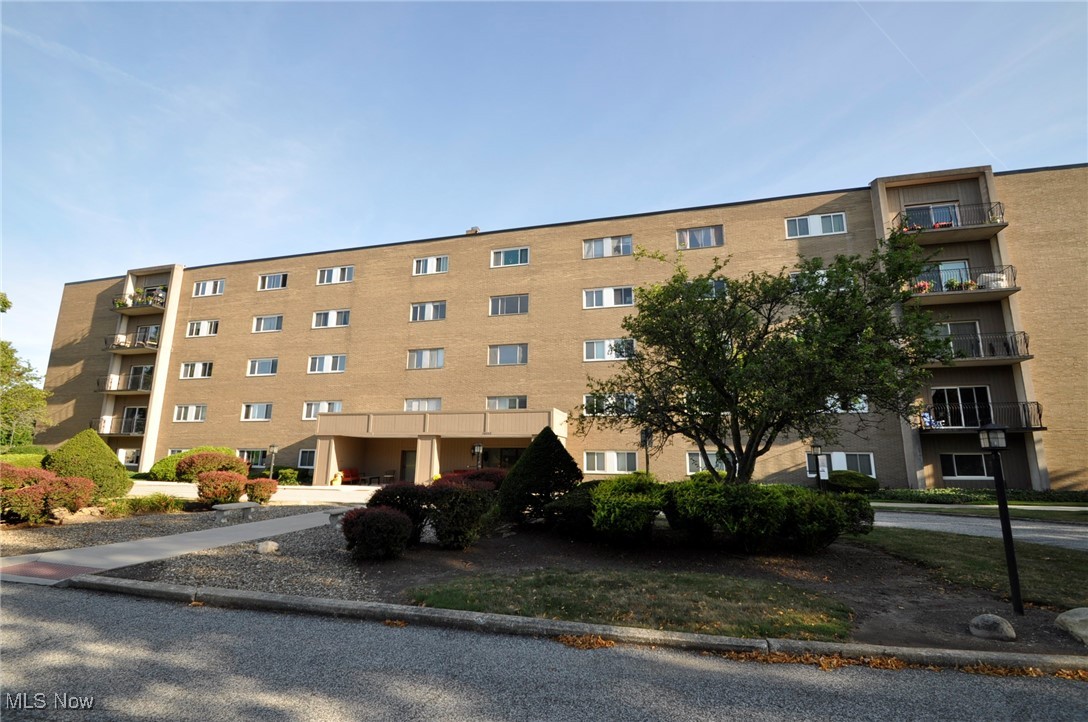 20333 Detroit Road Rocky River OH 44116