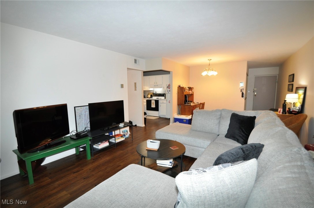 20333 Detroit Road Rocky River OH 44116