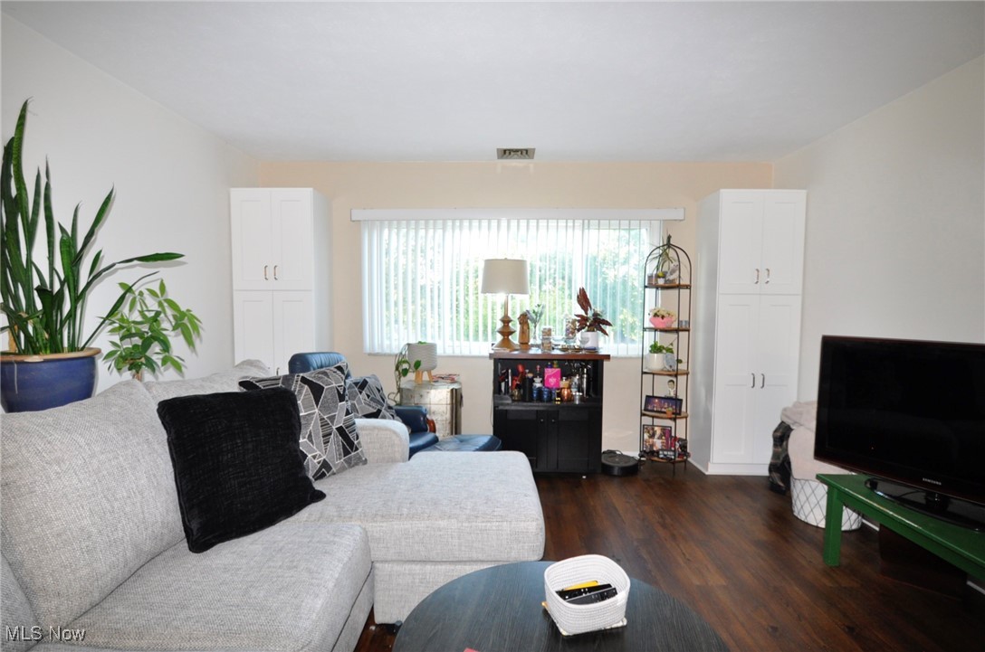 20333 Detroit Road Rocky River OH 44116