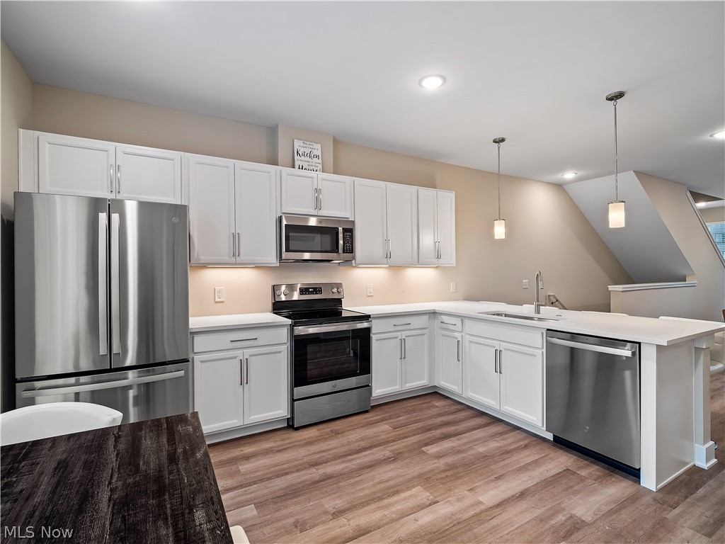 1232 W 73rd Street Cleveland OH 44102