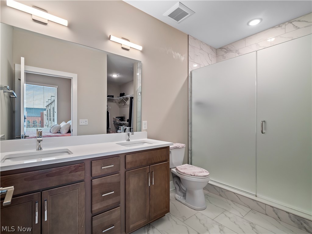 1232 W 73rd Street Cleveland OH 44102