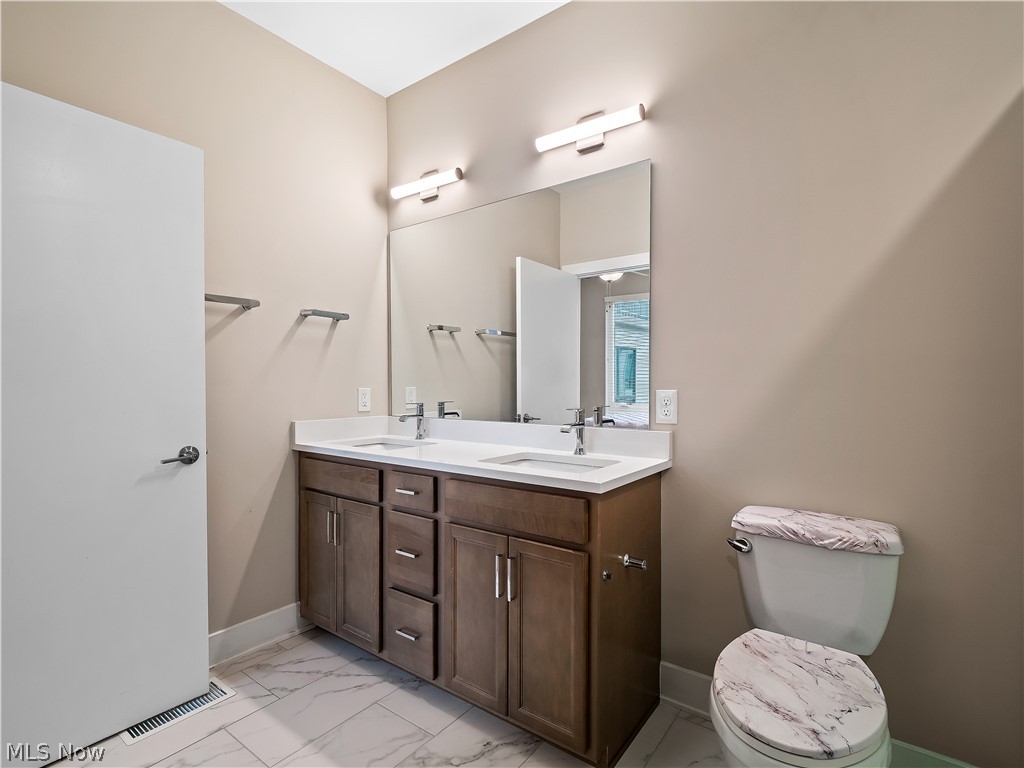 1232 W 73rd Street Cleveland OH 44102