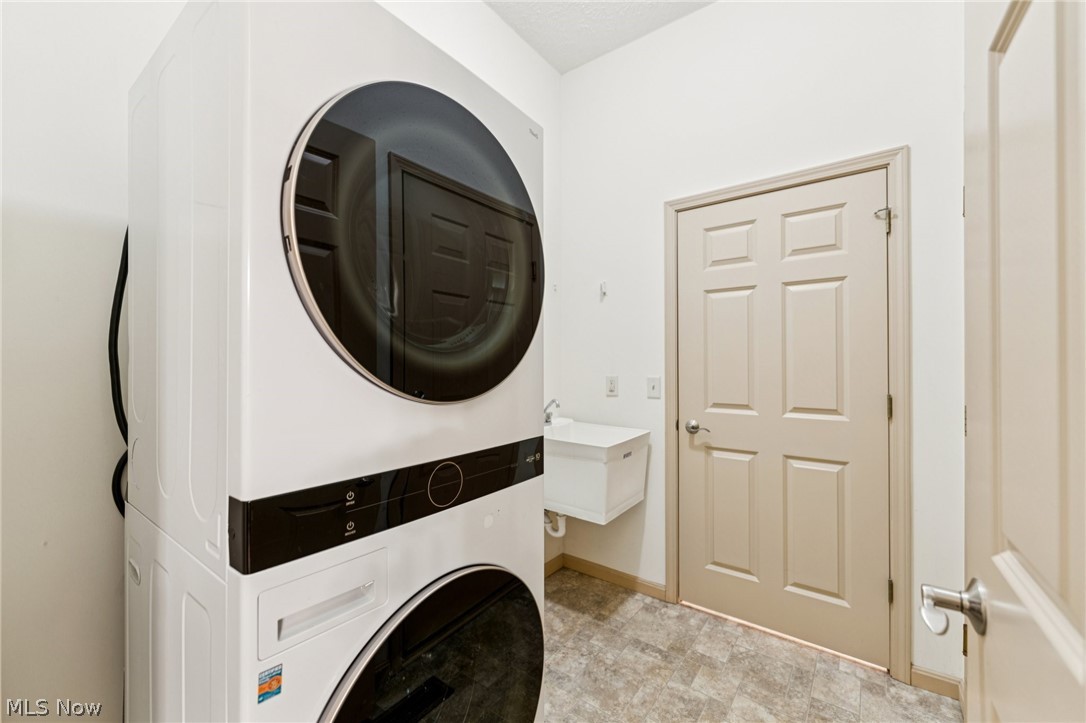 38778 Renwood Avenue Avon OH 44011