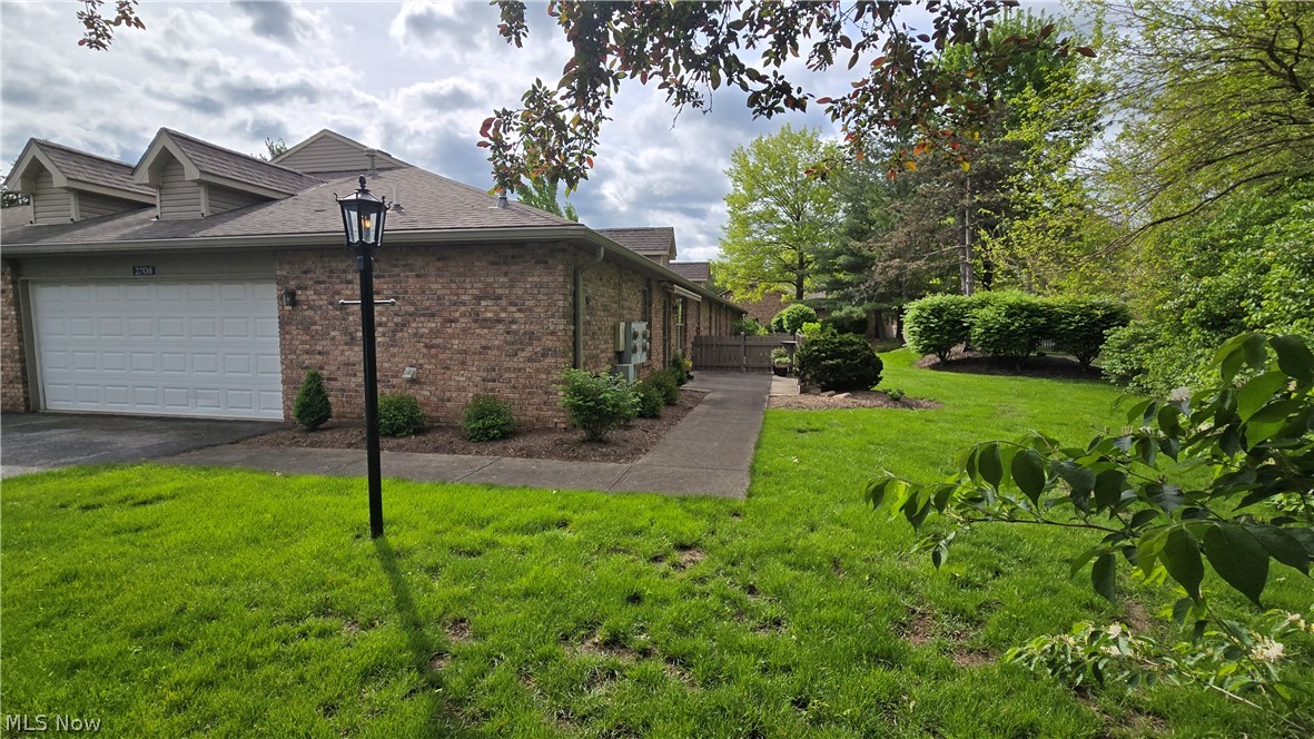2708 Shakespeare Lane Avon OH 44011