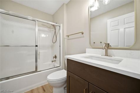 2708 Shakespeare Lane Avon OH 44011