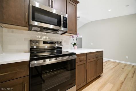 2708 Shakespeare Lane Avon OH 44011