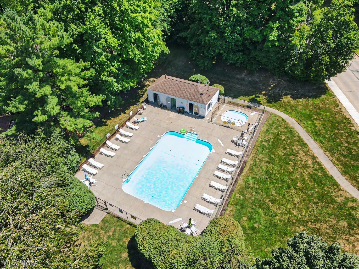 2175 Pinebrook Trail Cuyahoga Falls OH 44223