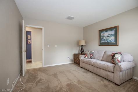 904 Hampton Court Northfield OH 44067