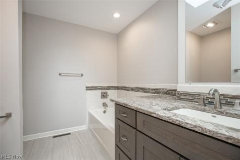 904 Hampton Court Northfield OH 44067