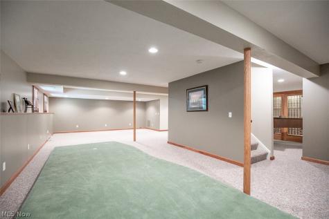 904 Hampton Court Northfield OH 44067