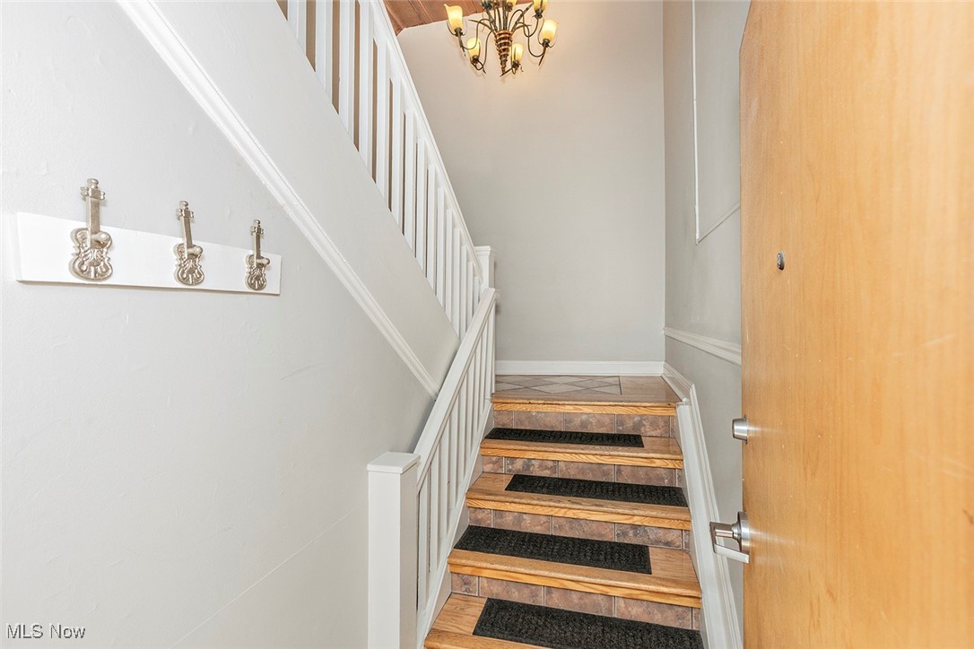 408 W Saint Clair Avenue Cleveland OH 44113