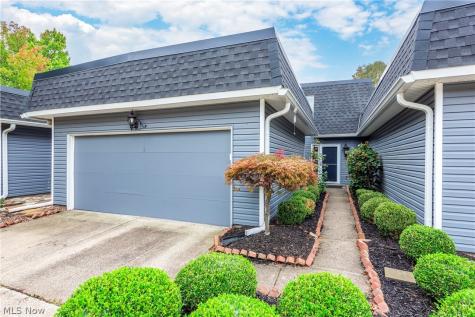 19245 Briarwood Lane Strongsville OH 44149
