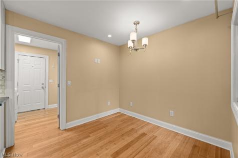 19245 Briarwood Lane Strongsville OH 44149