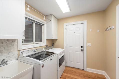 19245 Briarwood Lane Strongsville OH 44149