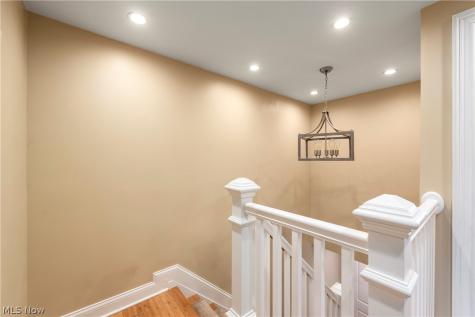 19245 Briarwood Lane Strongsville OH 44149