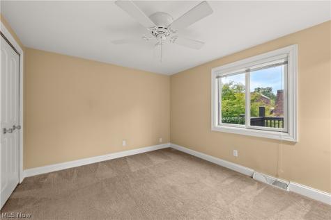 19245 Briarwood Lane Strongsville OH 44149