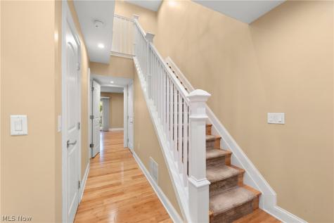 19245 Briarwood Lane Strongsville OH 44149