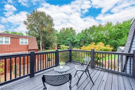 19245 Briarwood Lane Strongsville OH 44149