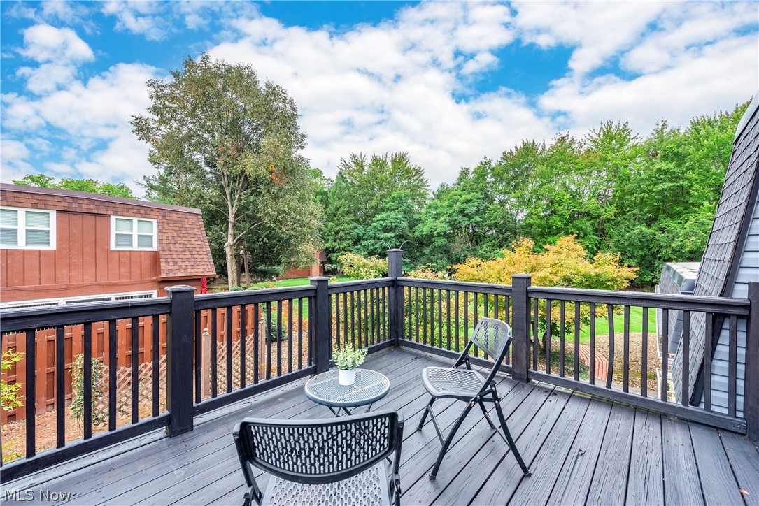 19245 Briarwood Lane Strongsville OH 44149