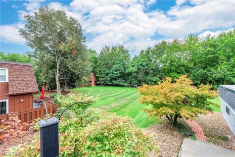 19245 Briarwood Lane Strongsville OH 44149