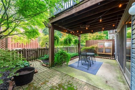 19245 Briarwood Lane Strongsville OH 44149