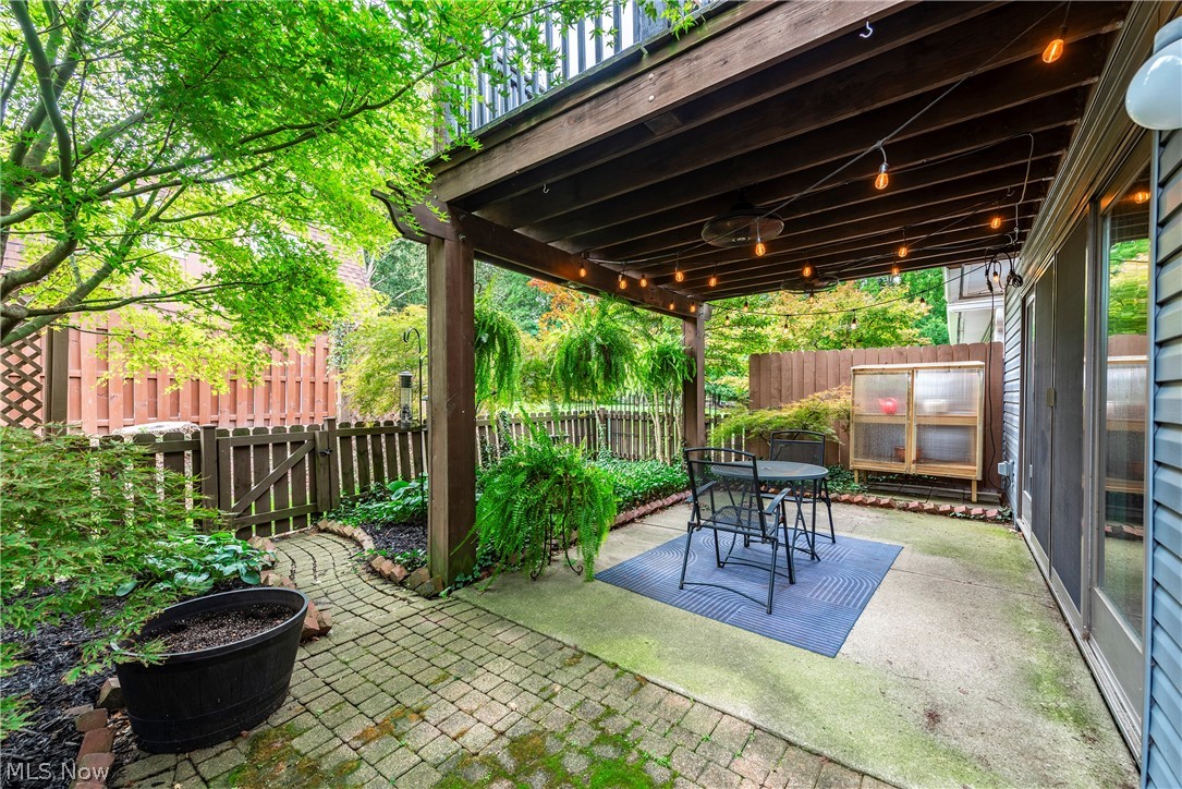19245 Briarwood Lane Strongsville OH 44149