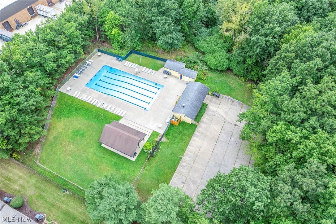 19245 Briarwood Lane Strongsville OH 44149