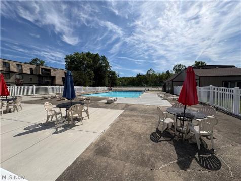 9610 Cove Drive North Royalton OH 44133