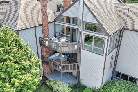 401 Darbys Run Bay Village OH 44140