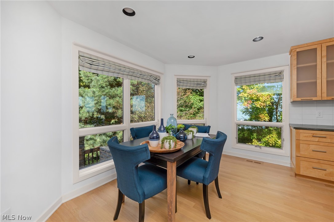 401 Darbys Run Bay Village OH 44140