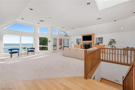 401 Darbys Run Bay Village OH 44140
