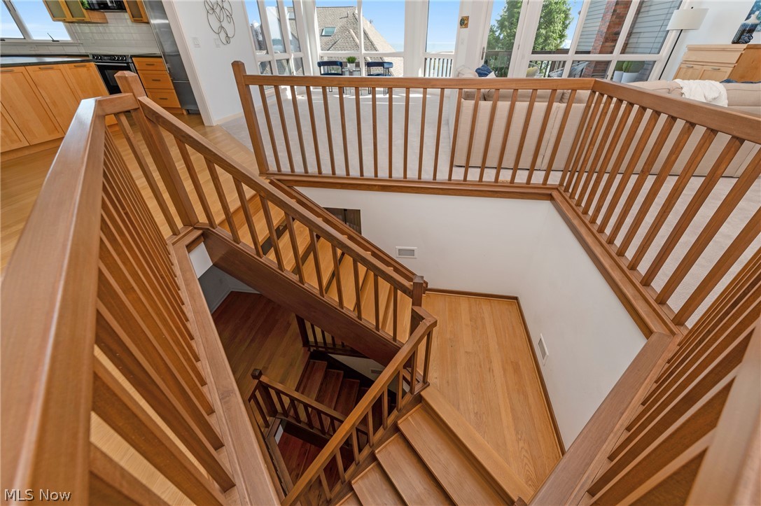401 Darbys Run Bay Village OH 44140