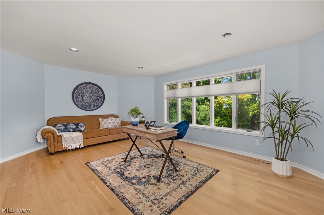 401 Darbys Run Bay Village OH 44140