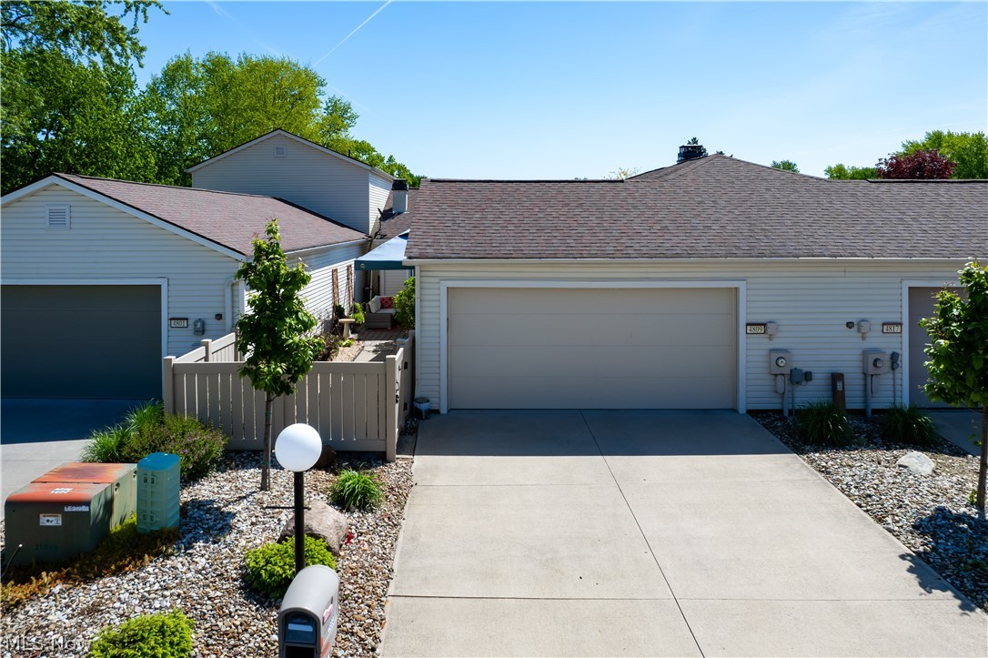 4809 Scotch Pine Way North Ridgeville OH 44039