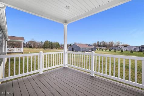 482 Meadow Trail SW Hartville OH 44632