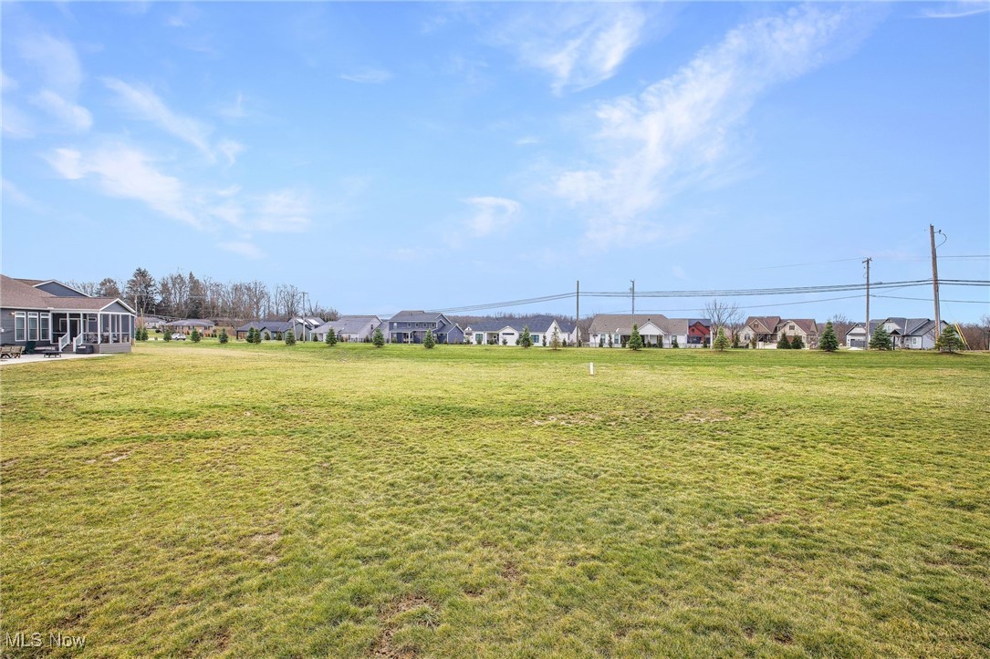 482 Meadow Trail SW Hartville OH 44632