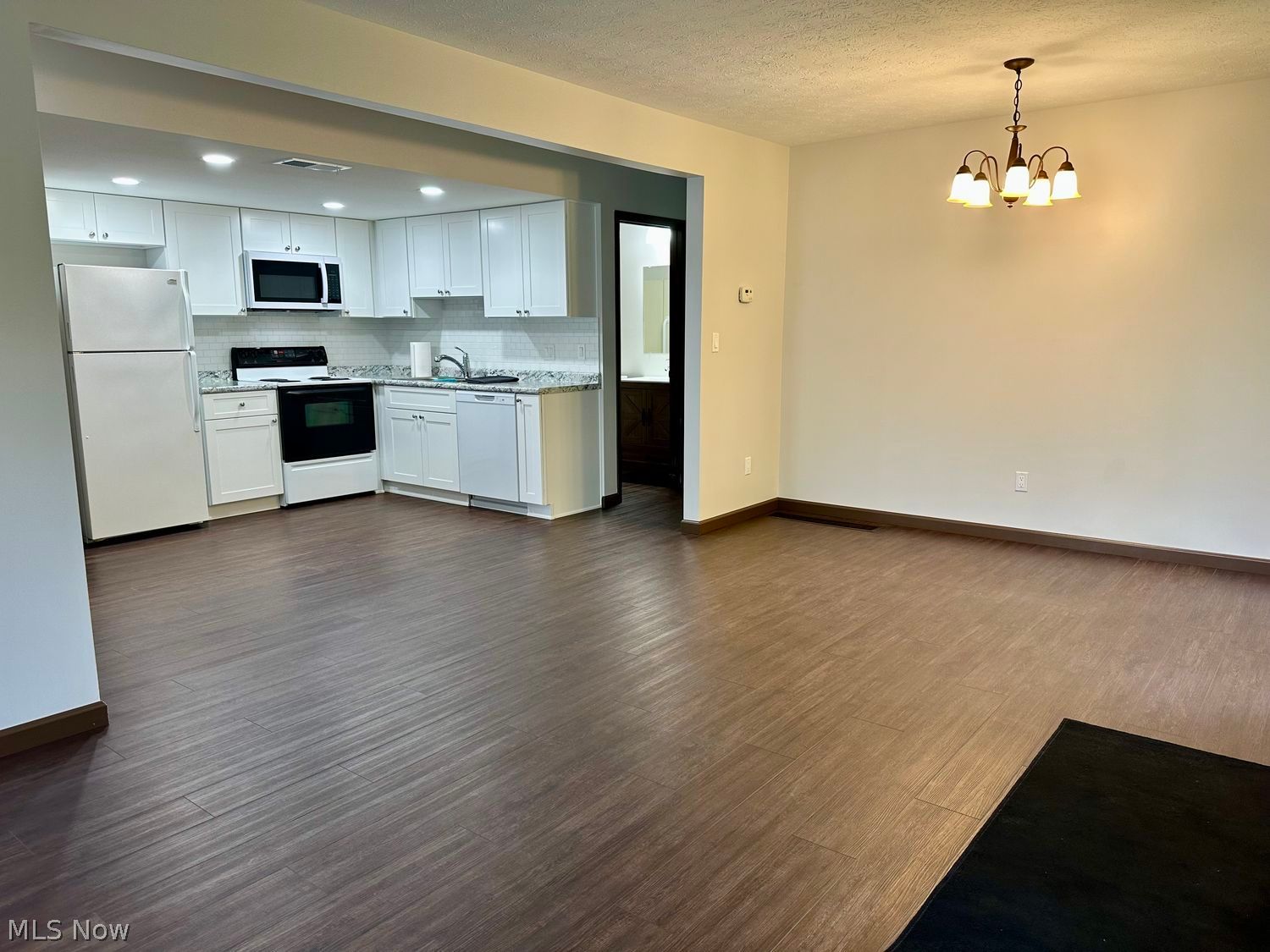 240 Deepwood Drive Wadsworth OH 44281