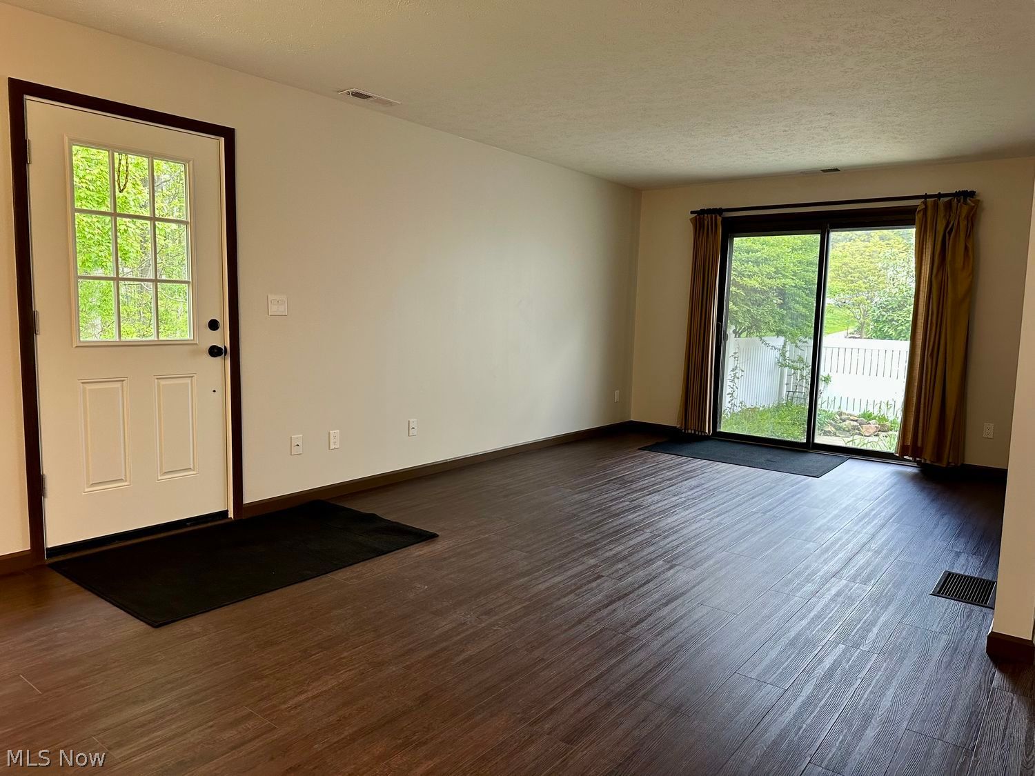 240 Deepwood Drive Wadsworth OH 44281