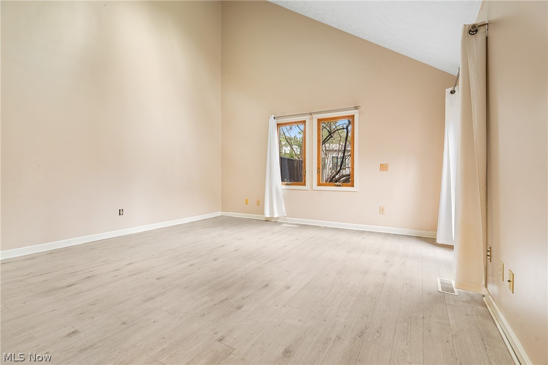 1536 Baycrest Drive NW Canton OH 44708