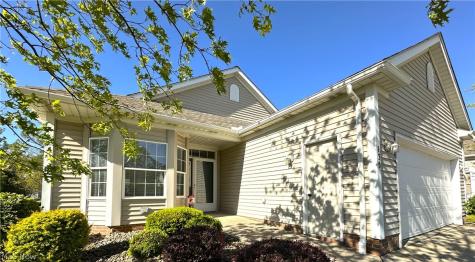 135 Village Drive Seven Hills OH 44131