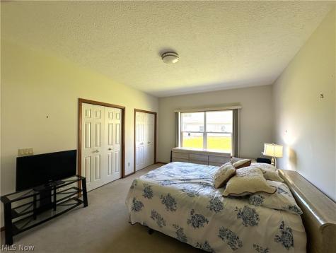 135 Village Drive Seven Hills OH 44131