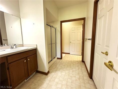 135 Village Drive Seven Hills OH 44131