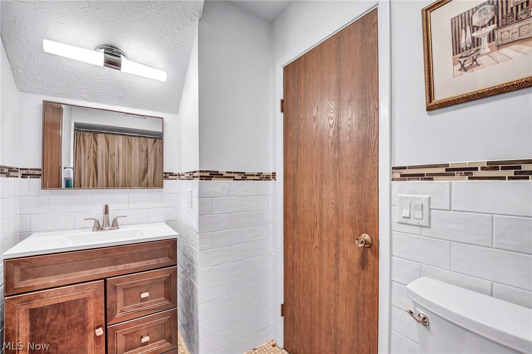 97 Firebush Lane Northfield OH 44067