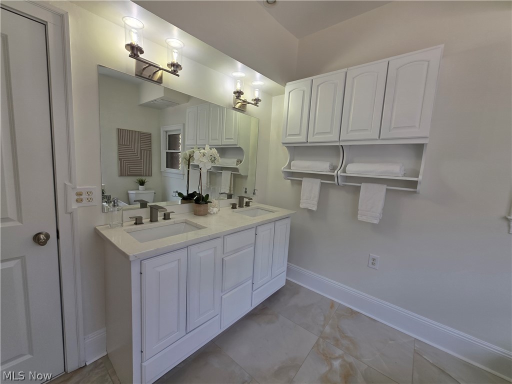 11430 Cedar Glen Parkway Cleveland OH 44106