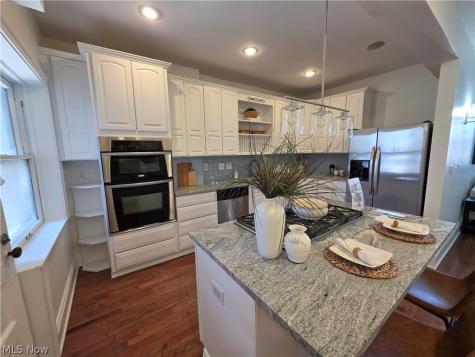 11430 Cedar Glen Parkway Cleveland OH 44106