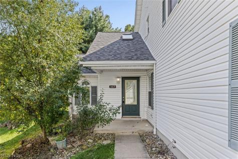 569 Hilltop Terrace Tallmadge OH 44278