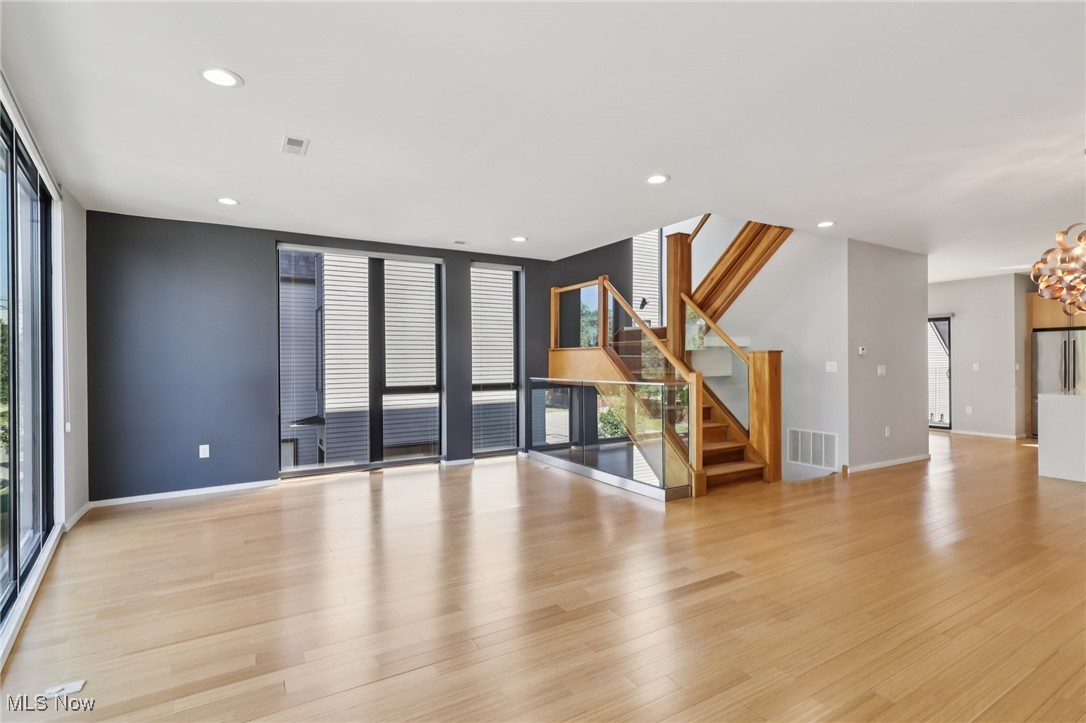 2135 W 18th Street Cleveland OH 44113