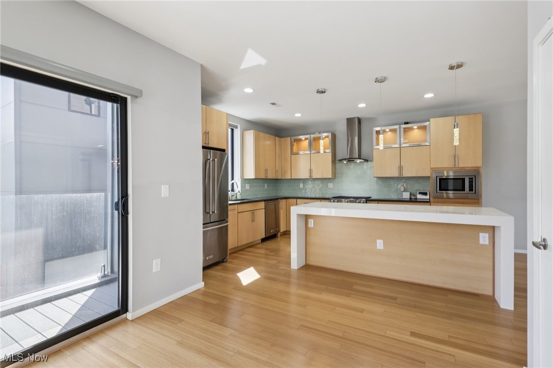 2135 W 18th Street Cleveland OH 44113