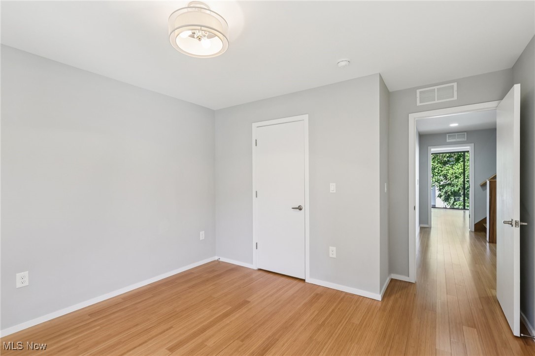 2135 W 18th Street Cleveland OH 44113