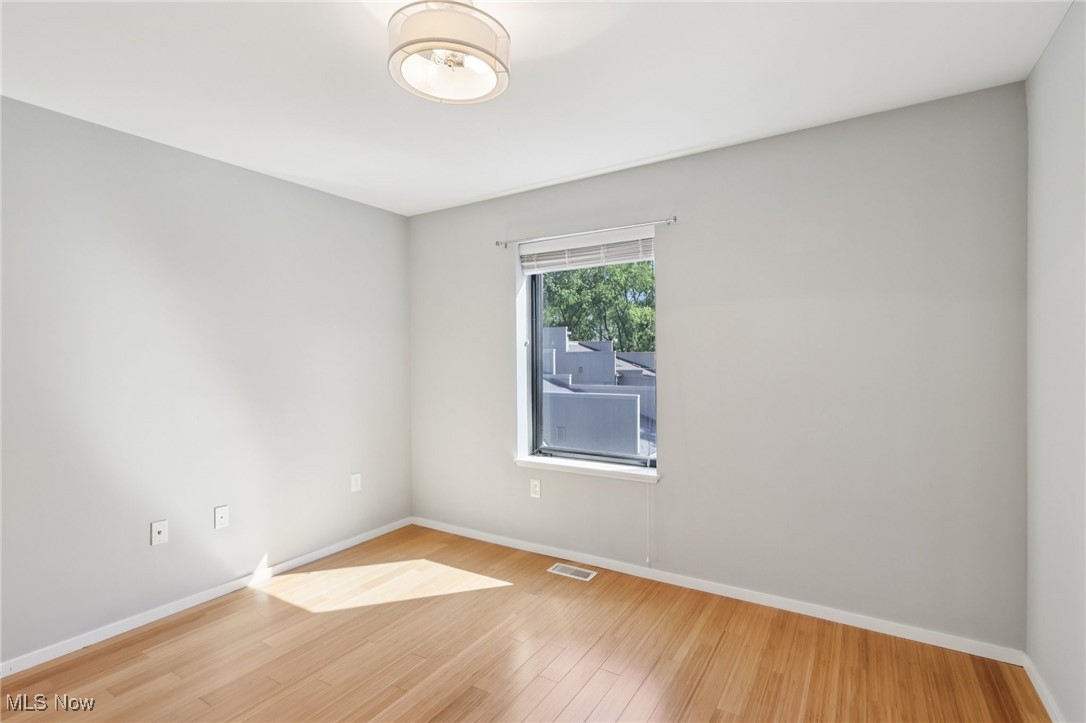 2135 W 18th Street Cleveland OH 44113